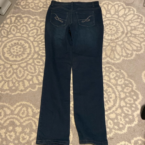 Women’s Stretch Style & co Jeans Size 4 Dark blue - Picture 6 of 7
